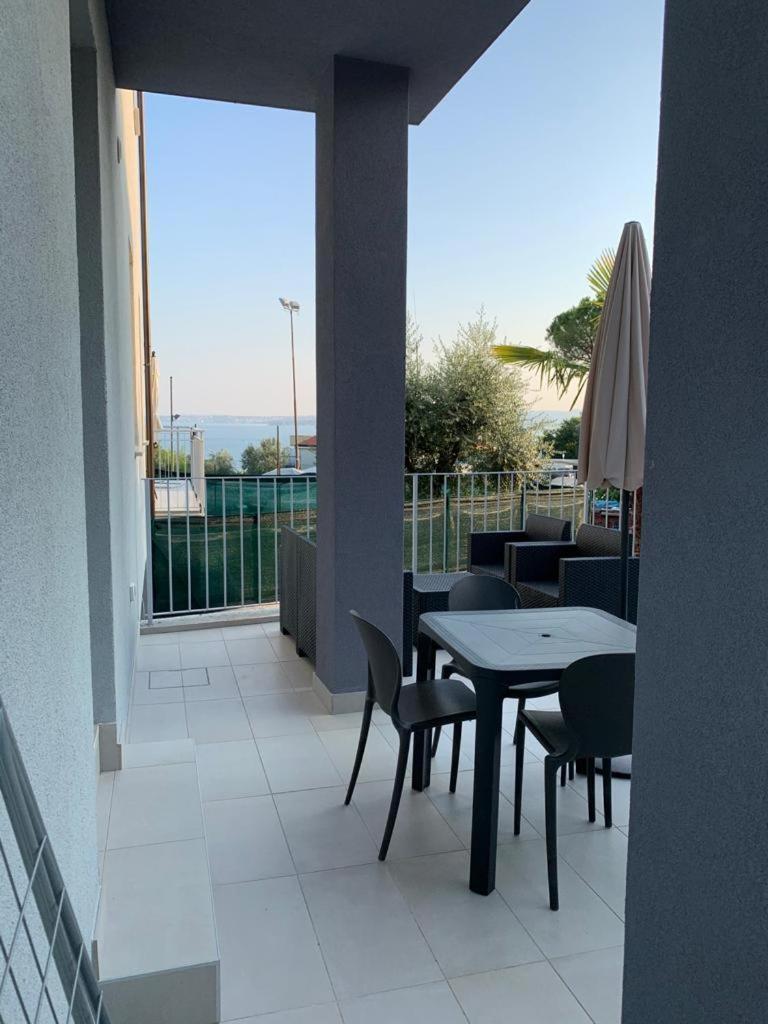 Villa Molino Moniga del Garda Rom bilde
